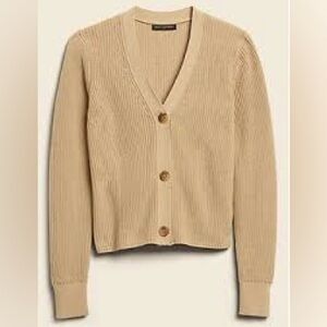 Banana Republic Chunky Cardigan size XS